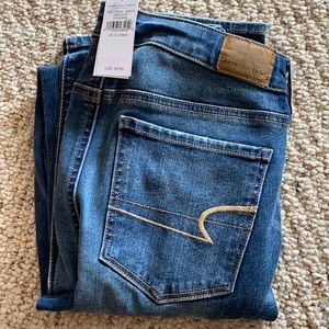 BRAND NEW AE JEANS